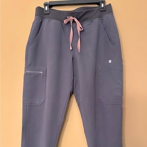 Figs Women’s charcoal Skinny Scrub Pants Medium